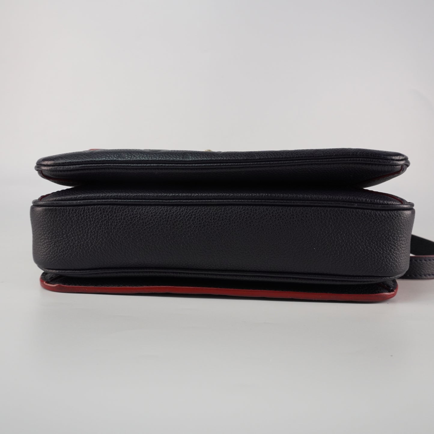 Louis Vuitton Pochette Metis