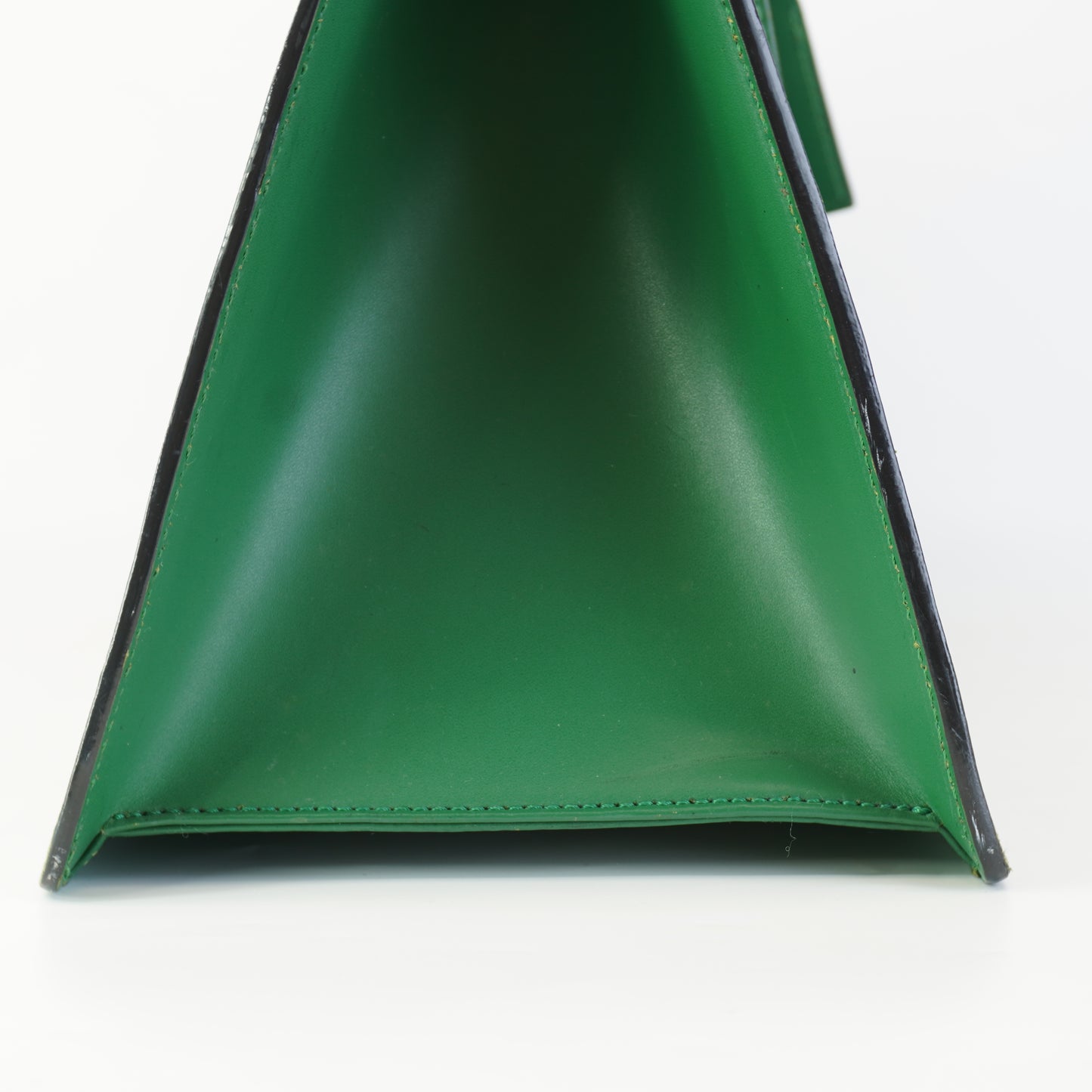 Louis Vuitton	Borneo Epi Riviera Green