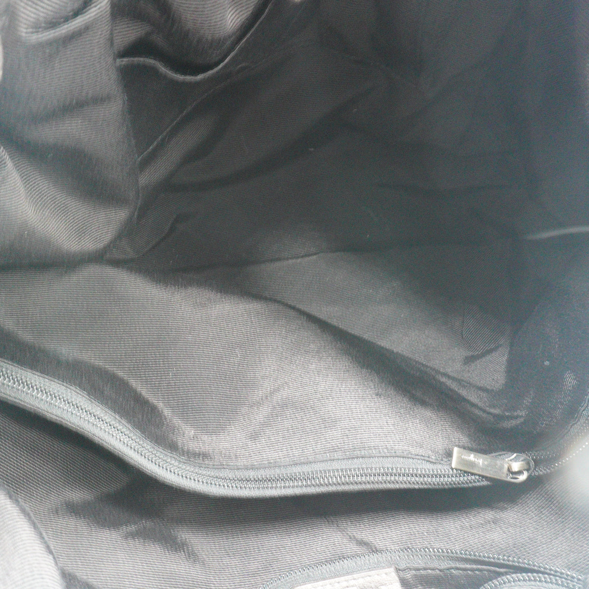 Salvatore Ferragamo	Vara Bow Large Metallic Leather Hobo bag SHW