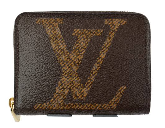 Louis Vuitton	Zippy Coin Purse Giant Monogram