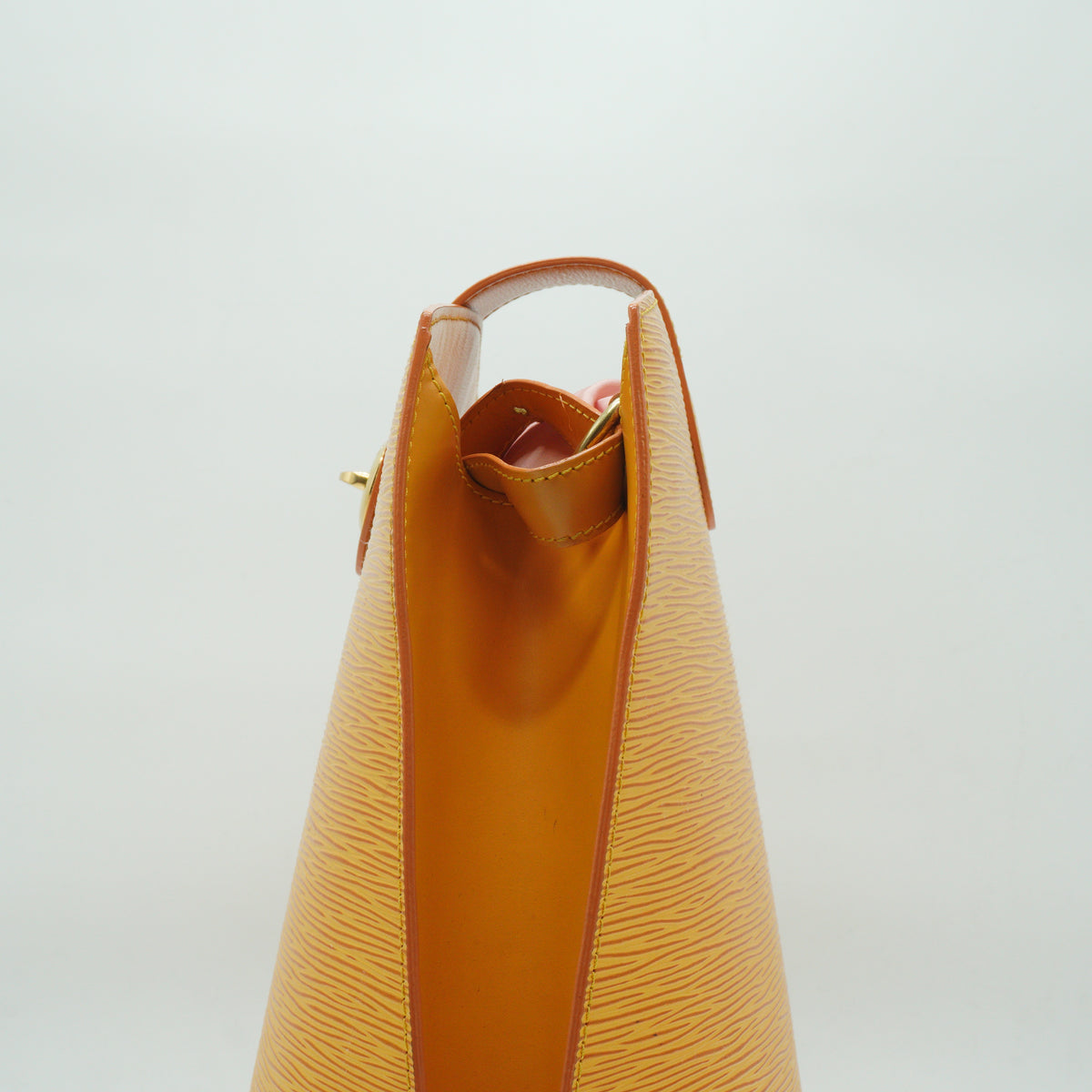Louis Vuitton	Epi Cluny Medium Shoulder bag Yellow GHW