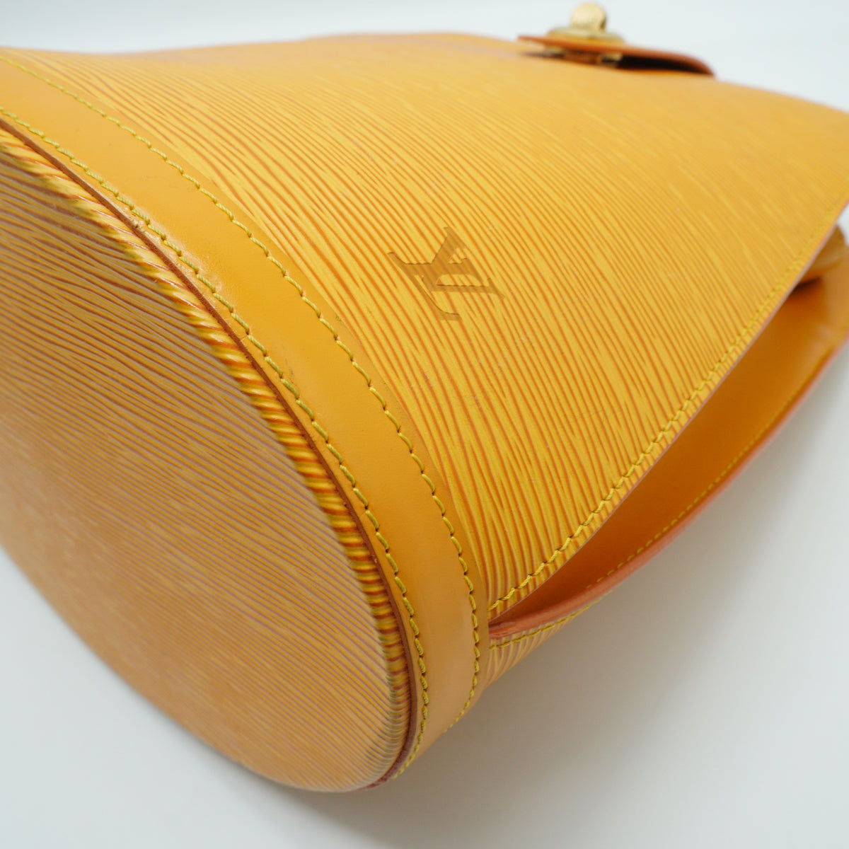 Louis Vuitton	Epi Cluny Medium Shoulder bag Yellow GHW