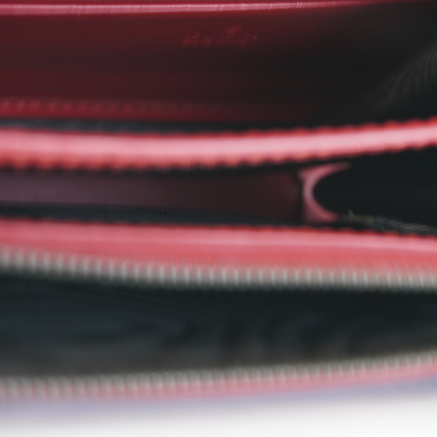 Gucci GG Marmont Matelasse Leather Mini Crossbody Bag Red