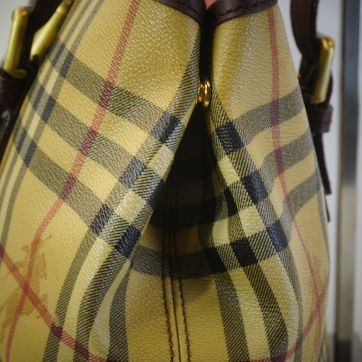 Burberry	Hymarket Check Buckle Tote Bag GHW Large