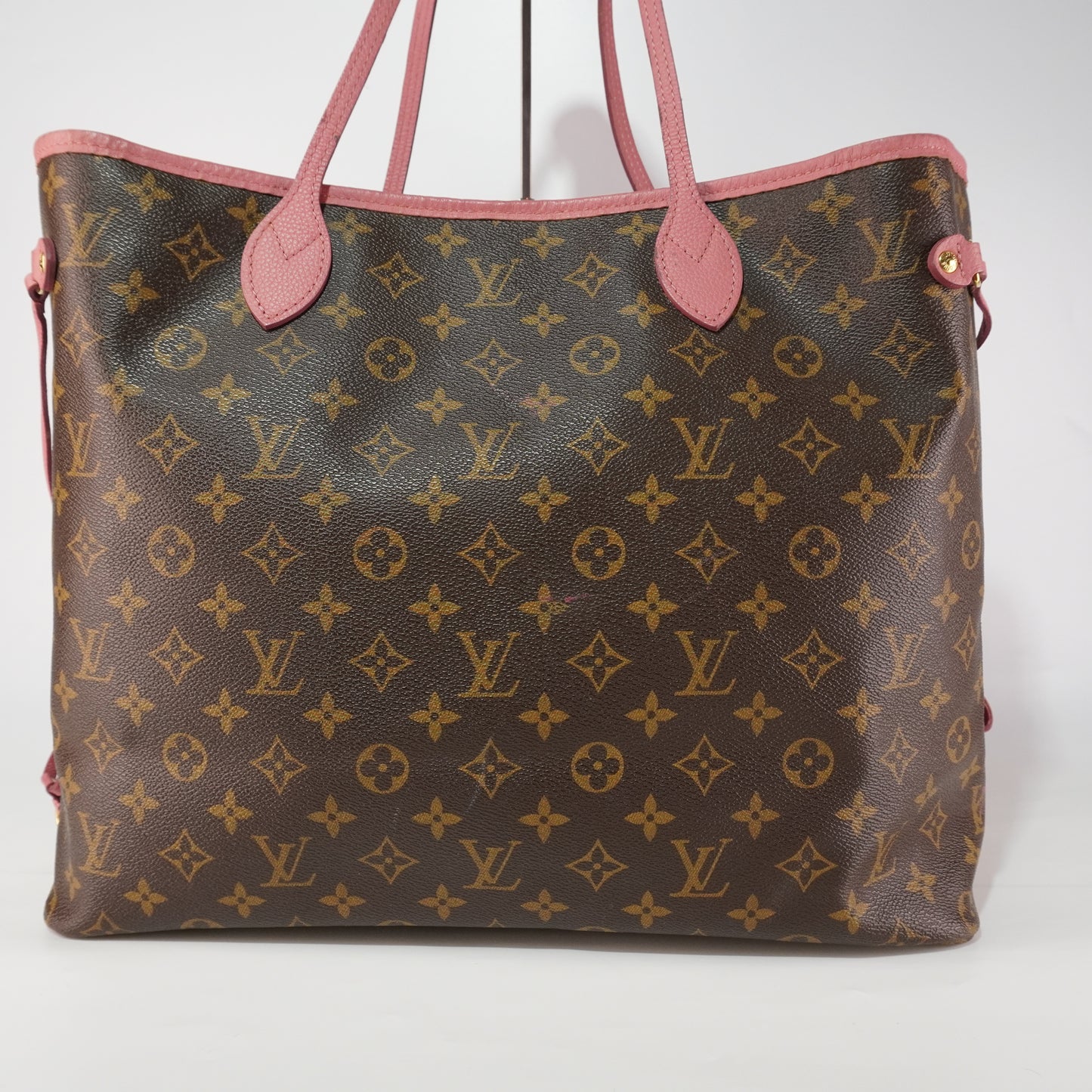 Louis Vuitton	Neverfull Pink