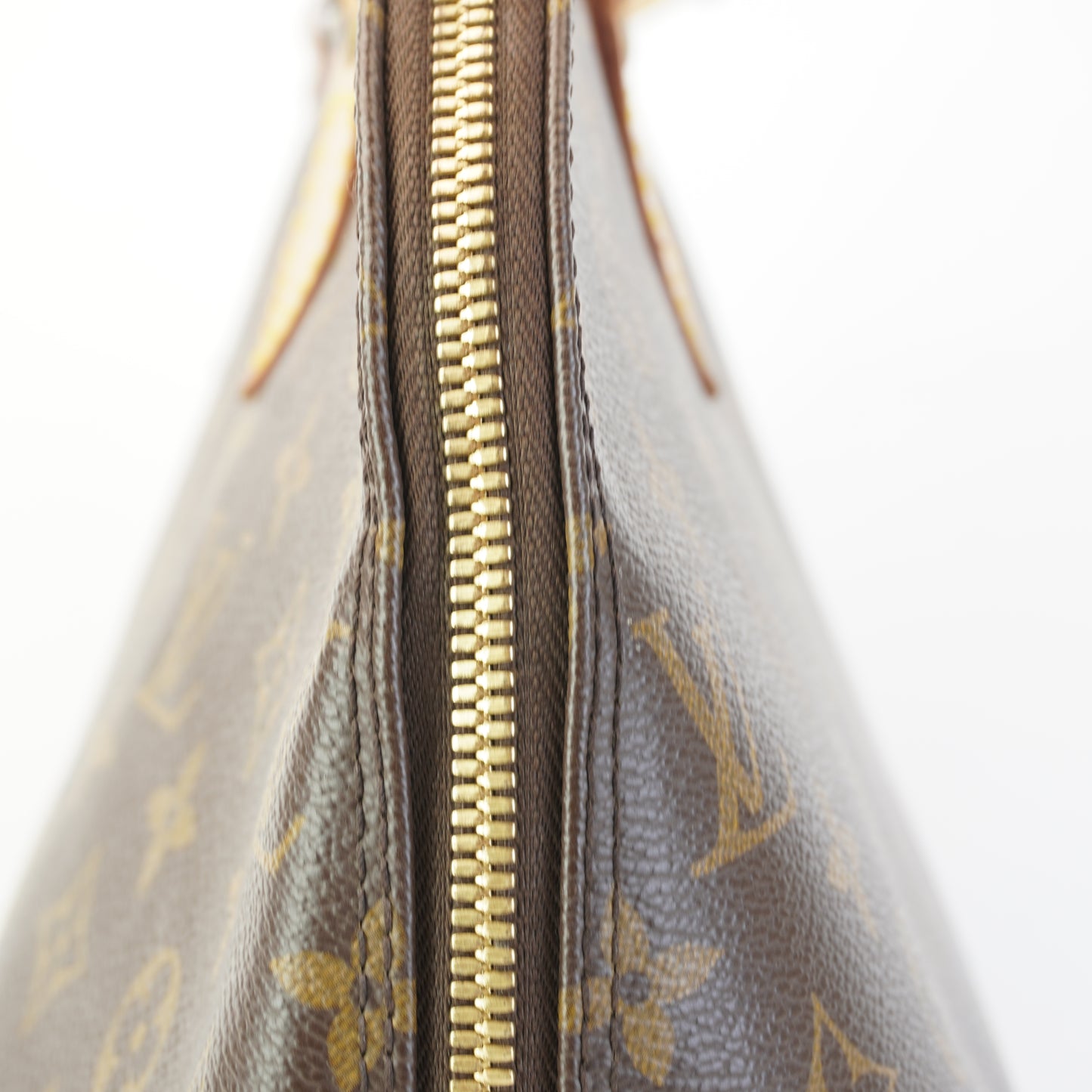 Louis Vuitton	Alma Hand Bag Classic Mono Canvas