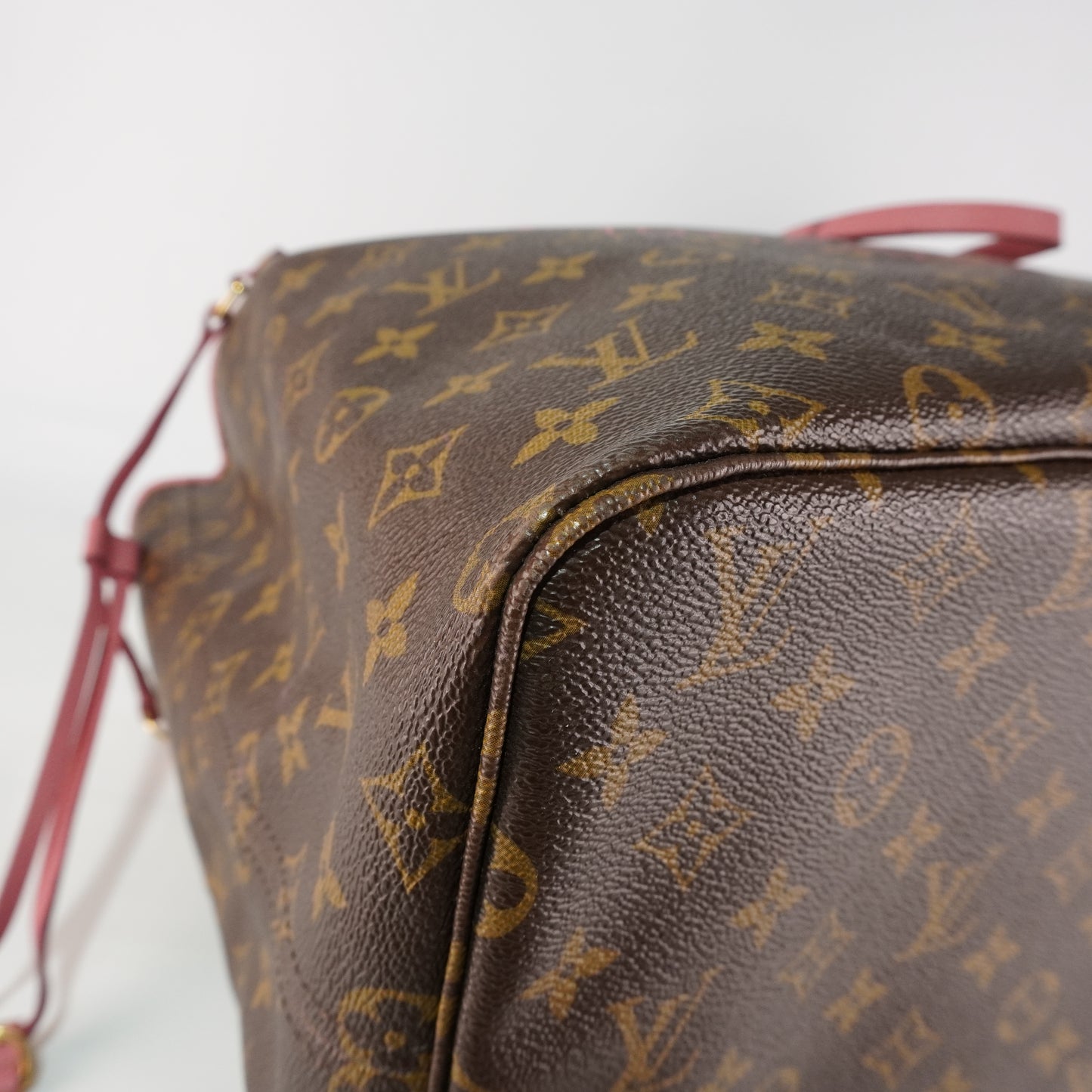 Louis Vuitton	Neverfull Pink