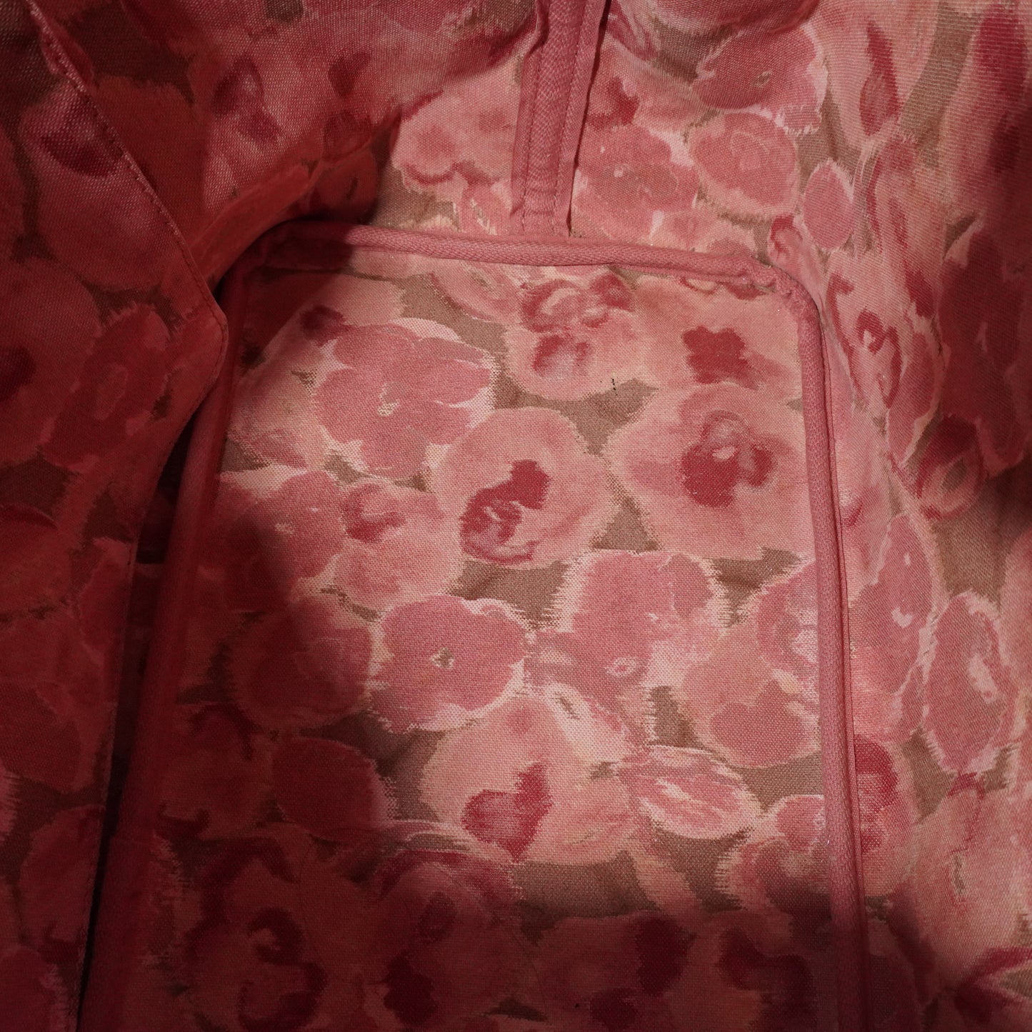 Louis Vuitton	Neverfull Pink