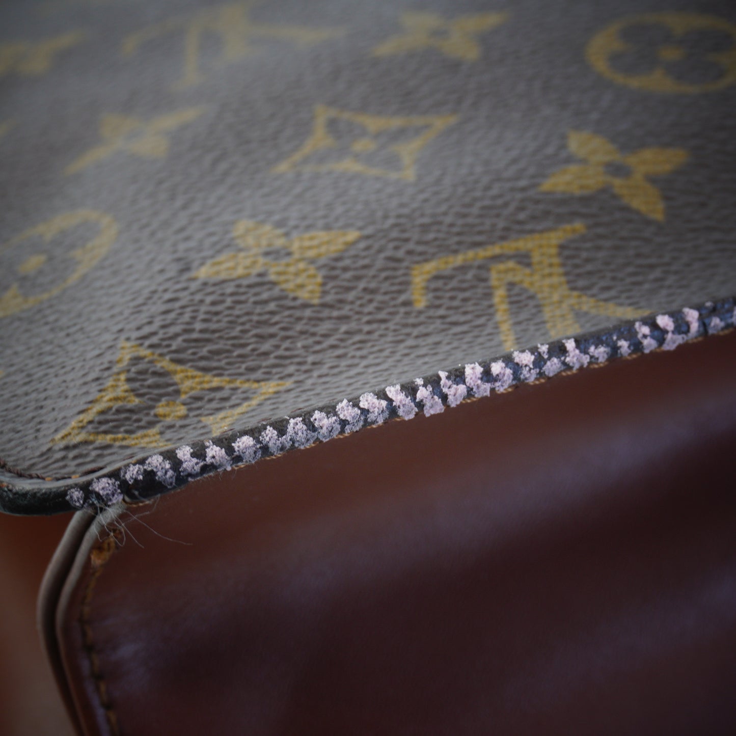 Louis Vuitton	Monceau Bag GHW Medium