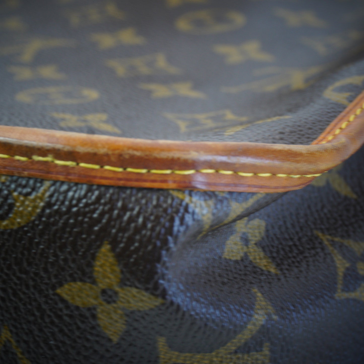 Louis Vuitton	Monogram Messenger GHW Small