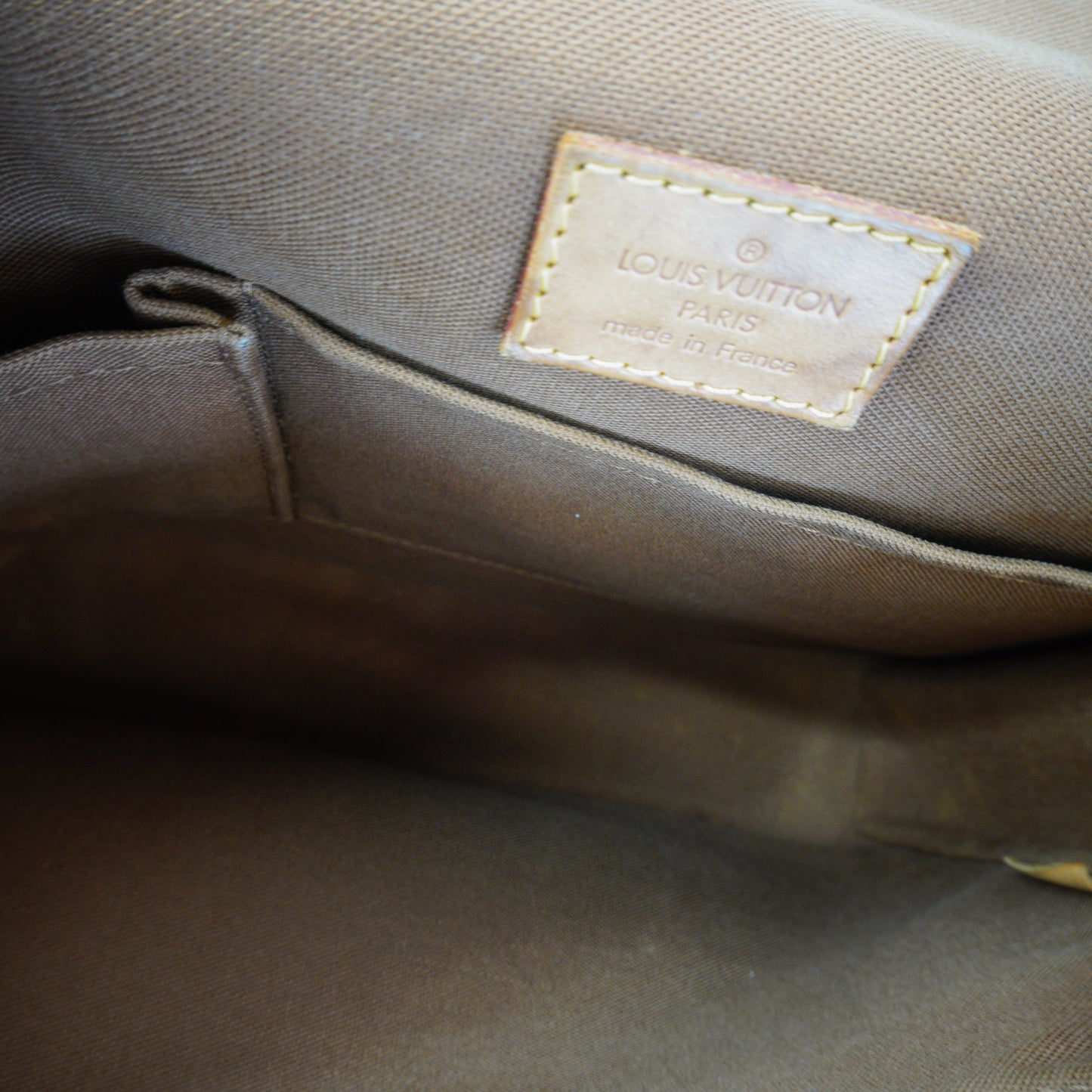 Louis Vuitton	Monogram Messenger GHW Small