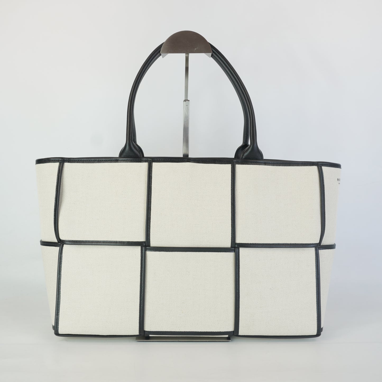 Bottega Veneta Arco Tote Medium