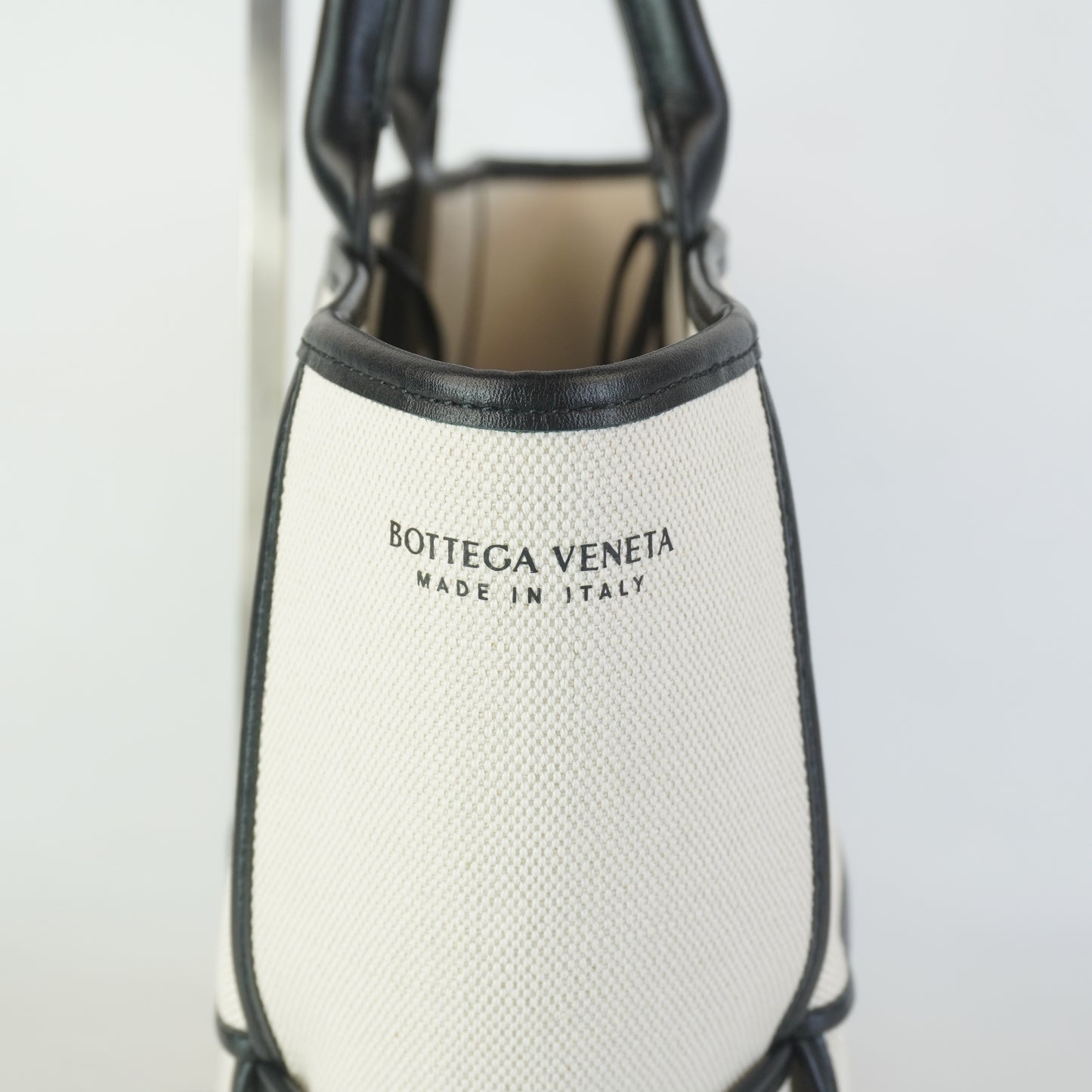 Bottega Veneta Arco Tote Medium