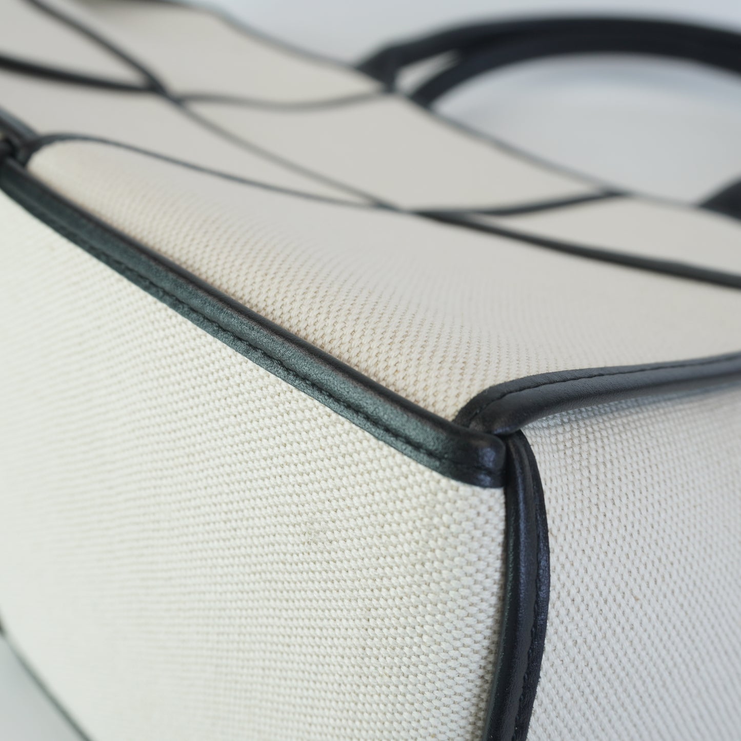 Bottega Veneta Arco Tote Medium