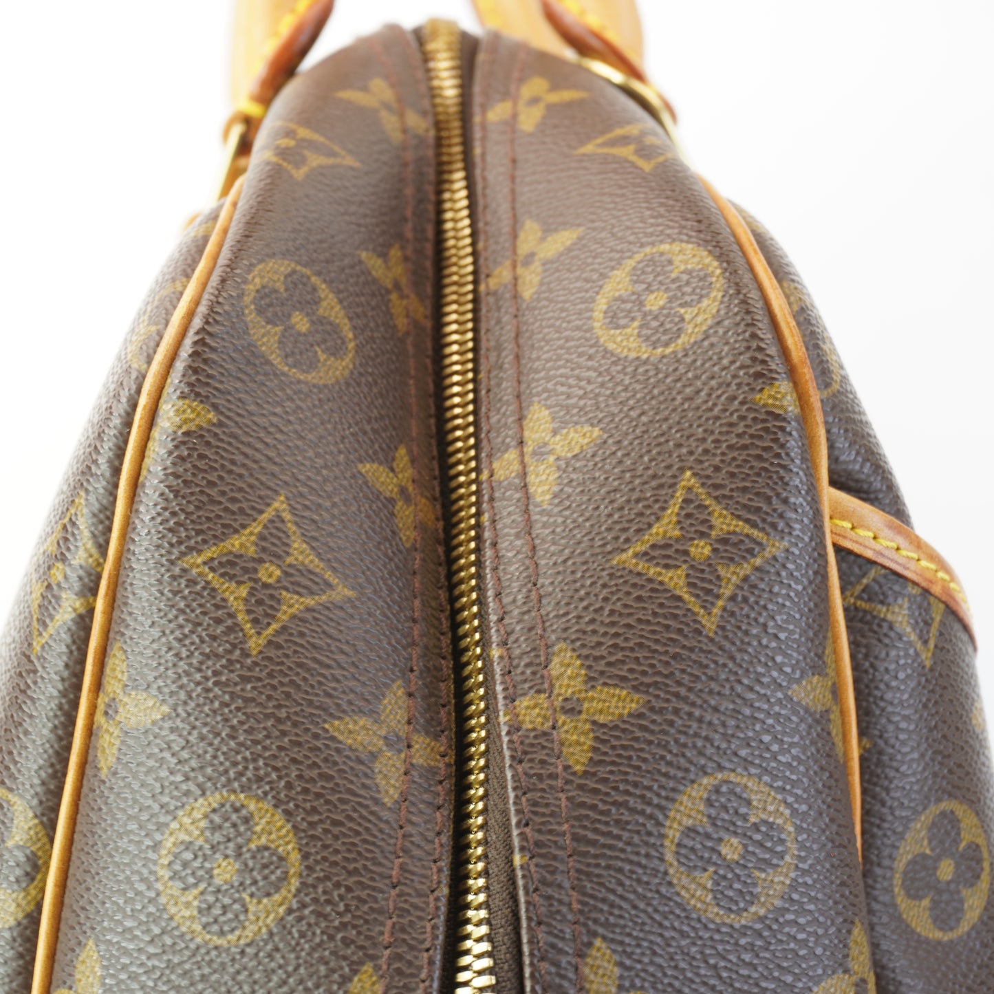 Louis Vuitton	Deauville Mono