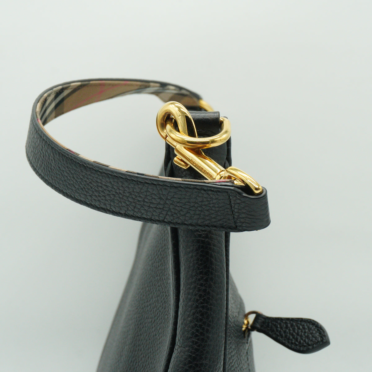 Burberry	Grained Leather Medium Hobo Bag GHW