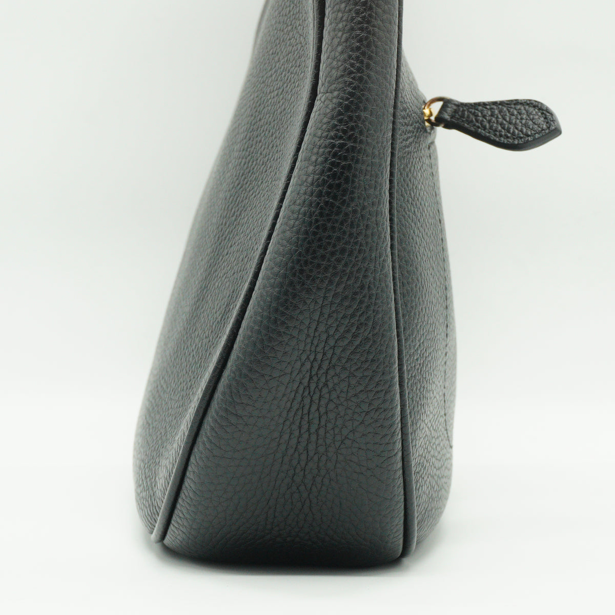 Burberry	Grained Leather Medium Hobo Bag GHW