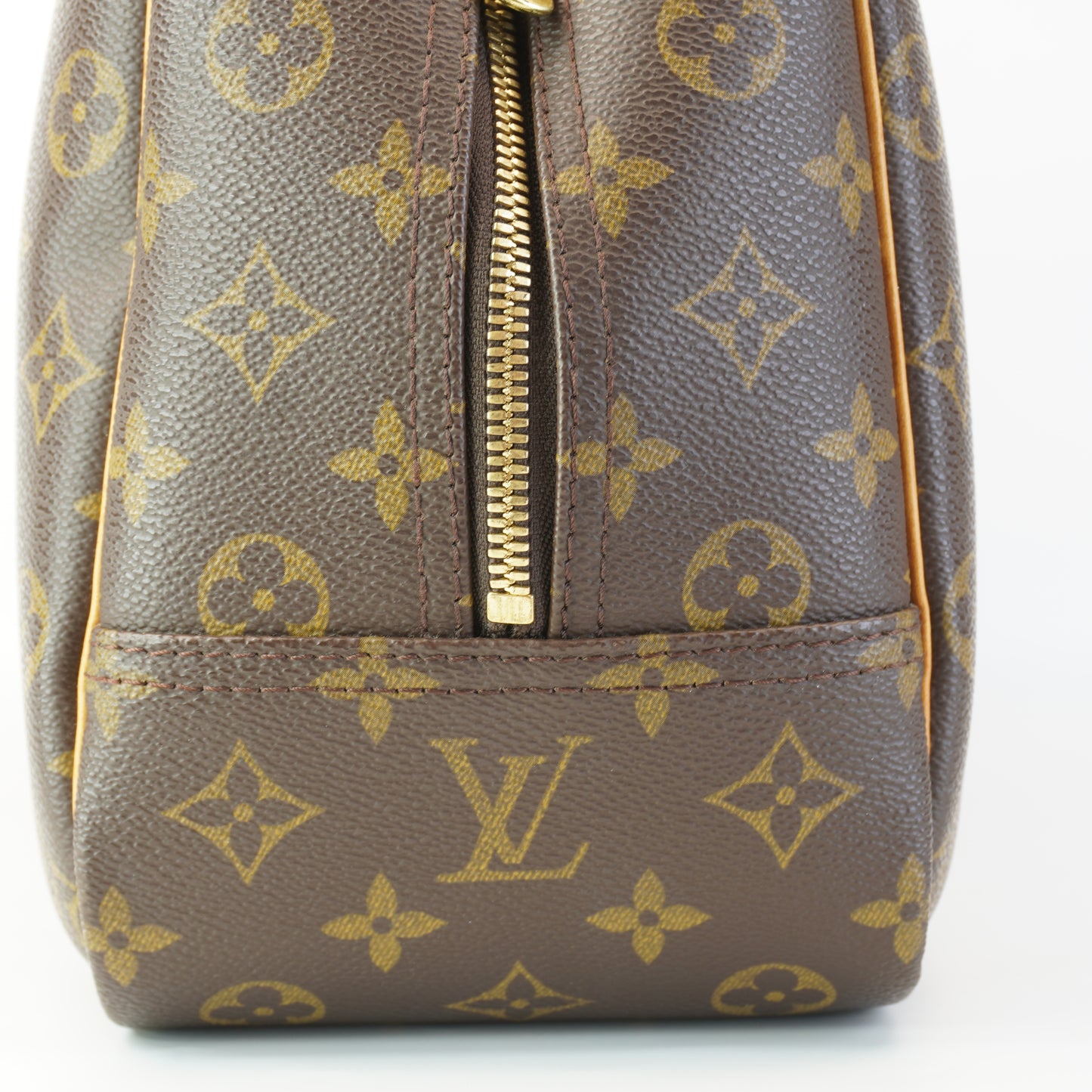 Louis Vuitton	Deauville Mono
