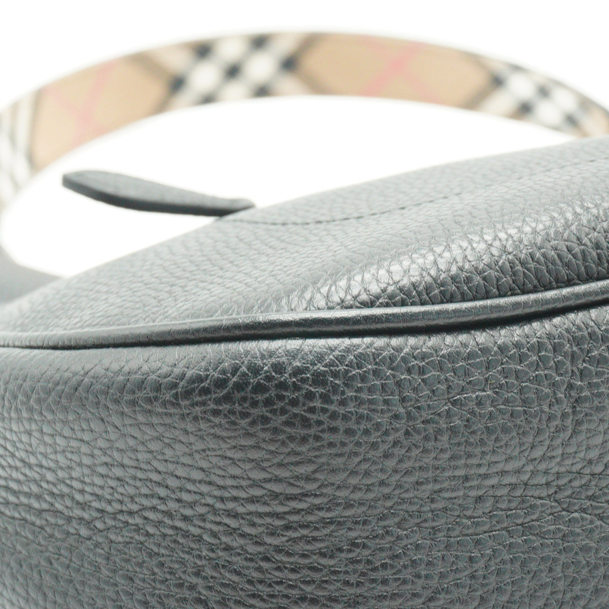 Burberry	Grained Leather Medium Hobo Bag GHW