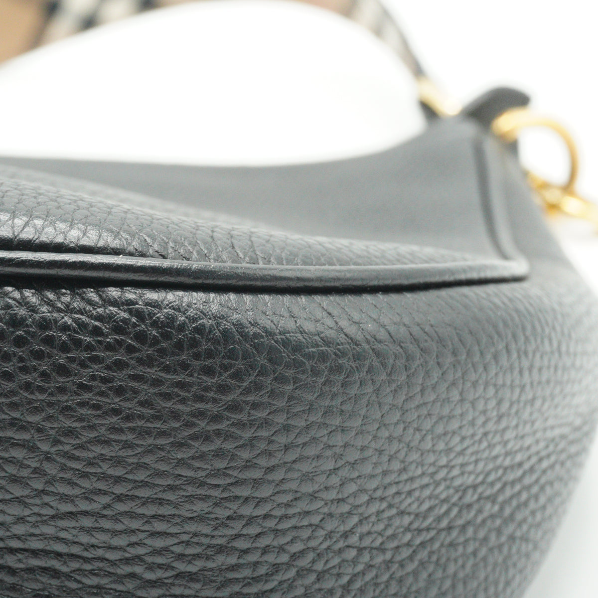 Burberry	Grained Leather Medium Hobo Bag GHW