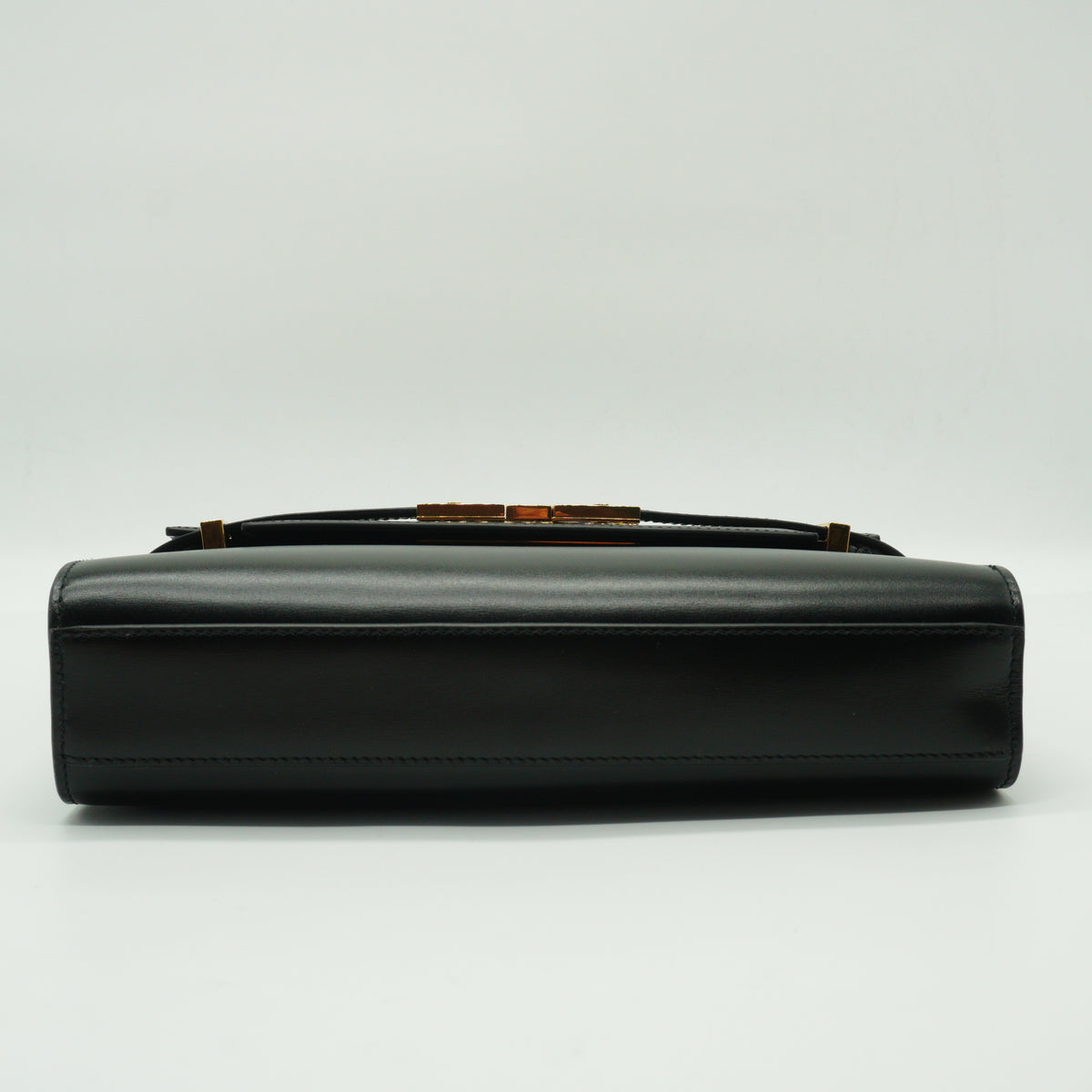 YSL	Manhattan Shoulder Medium Black GHW