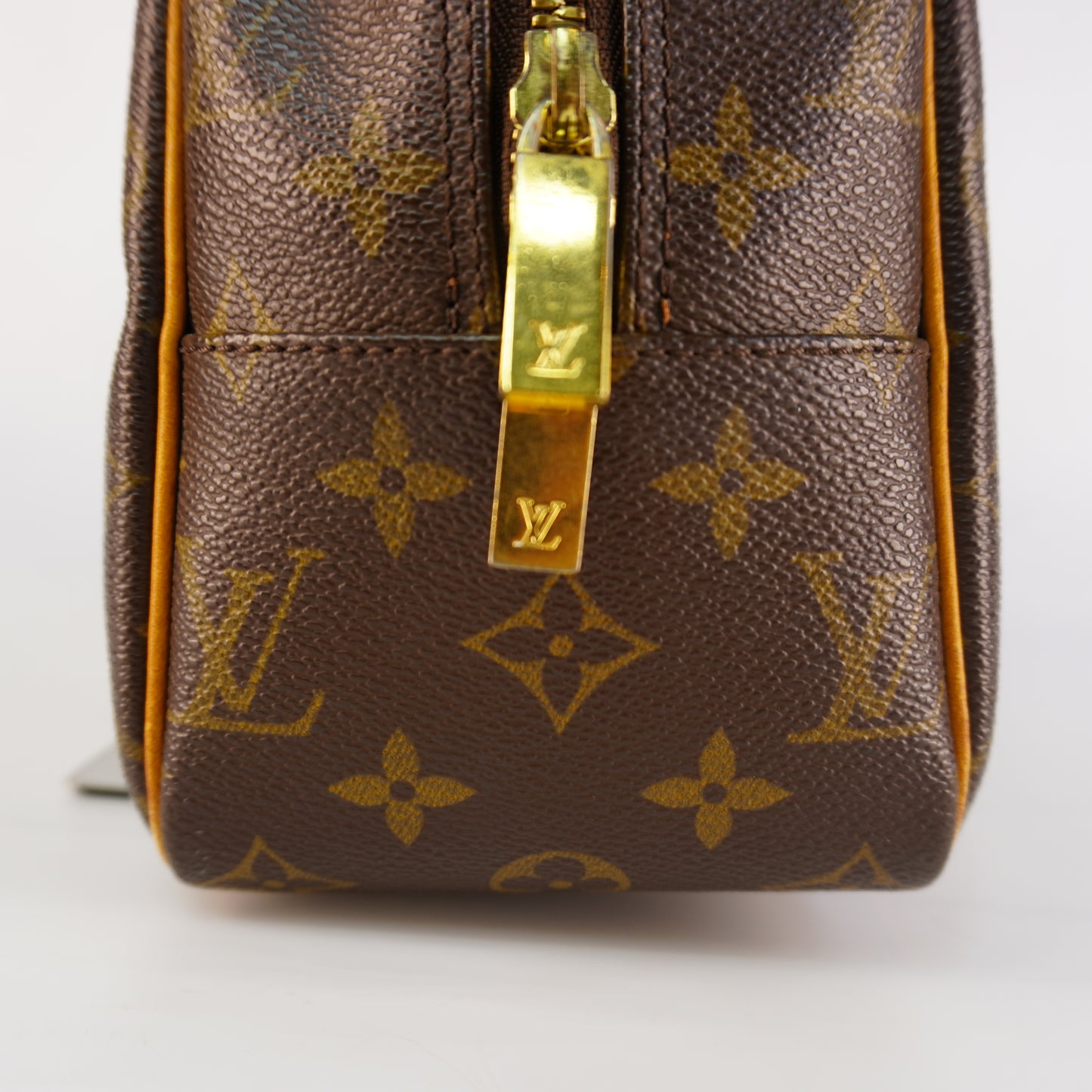 Louis Vuitton Cite MM Shoulder Bag