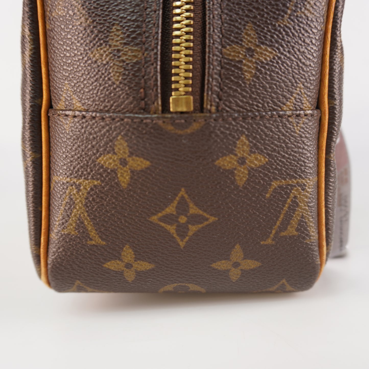 Louis Vuitton Cite MM Shoulder Bag