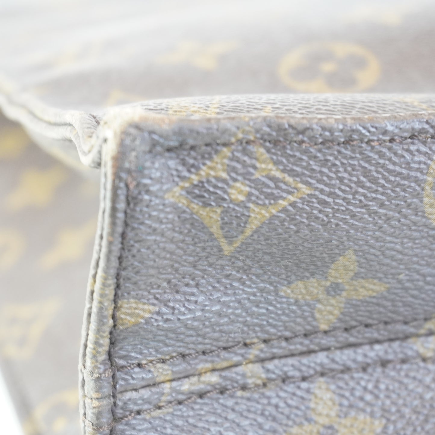 Louis Vuitton	Sac Plat