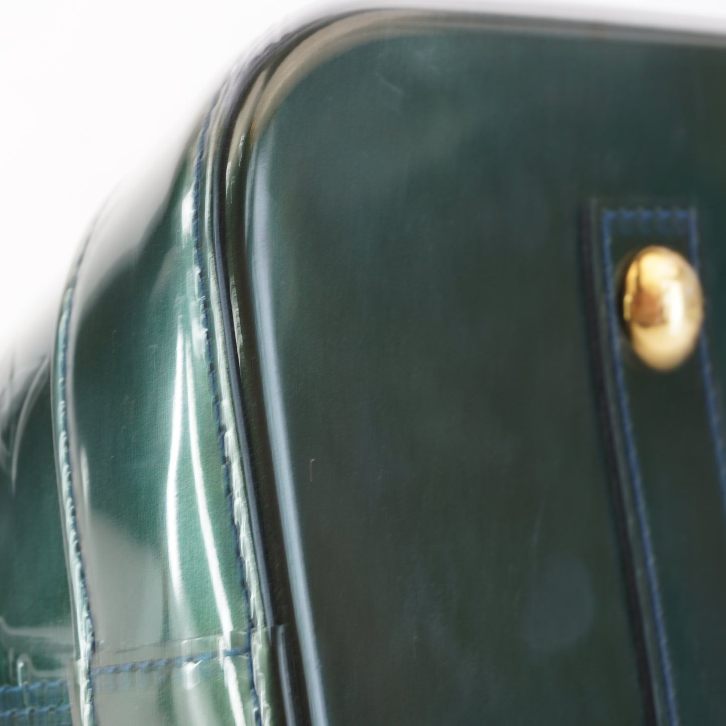 Louis Vuitton	Allma Patent GM