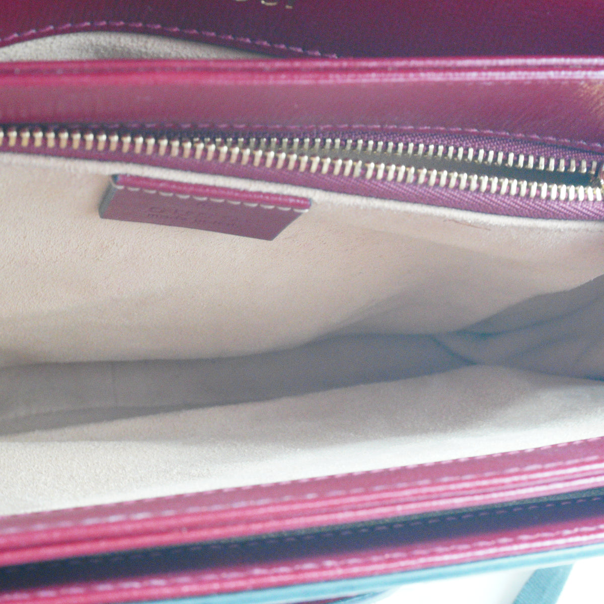 Gucci Horsebit 1995 Shoulder Bag Red Trims GHW Small