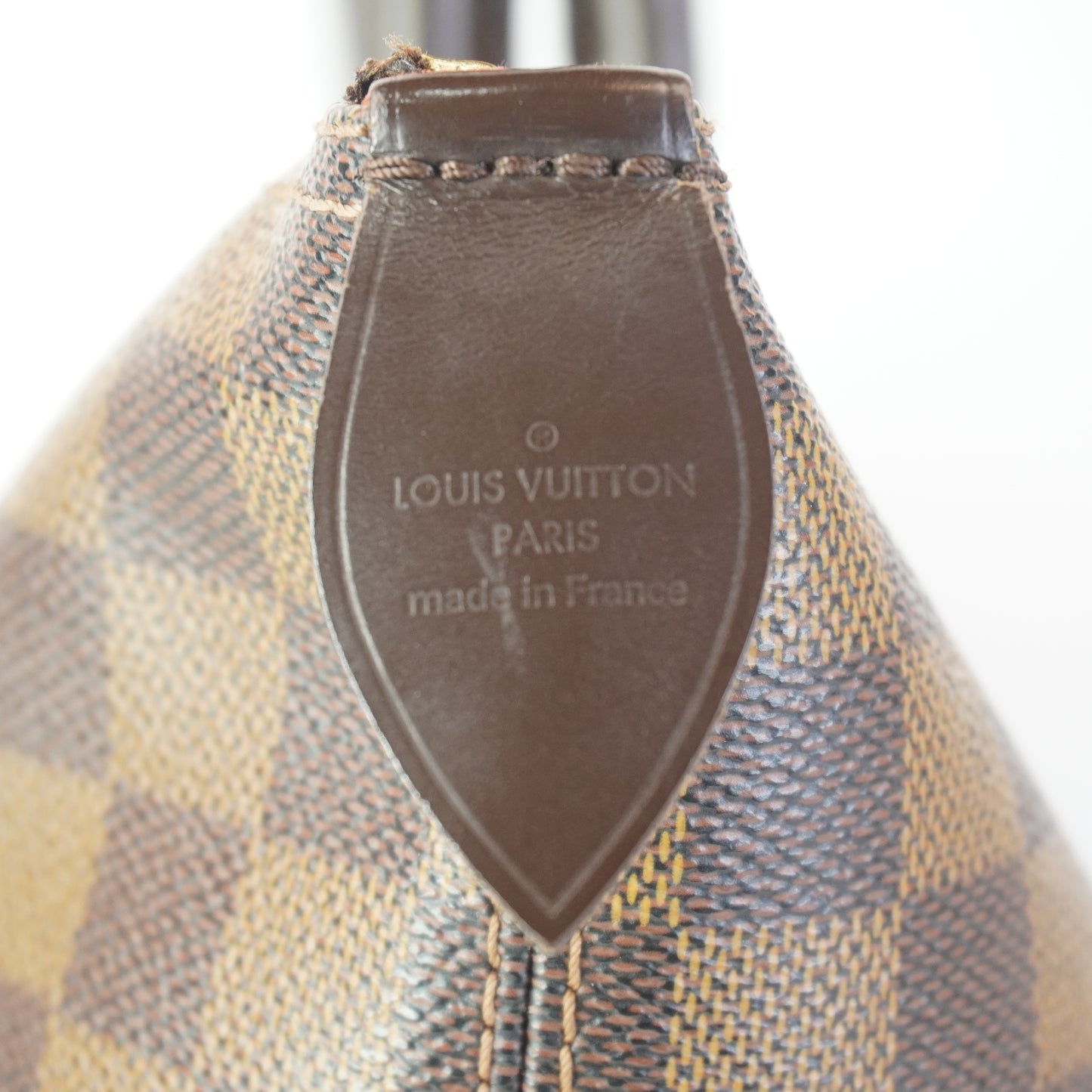 Louis Vuitton	Saleya Medium GHW