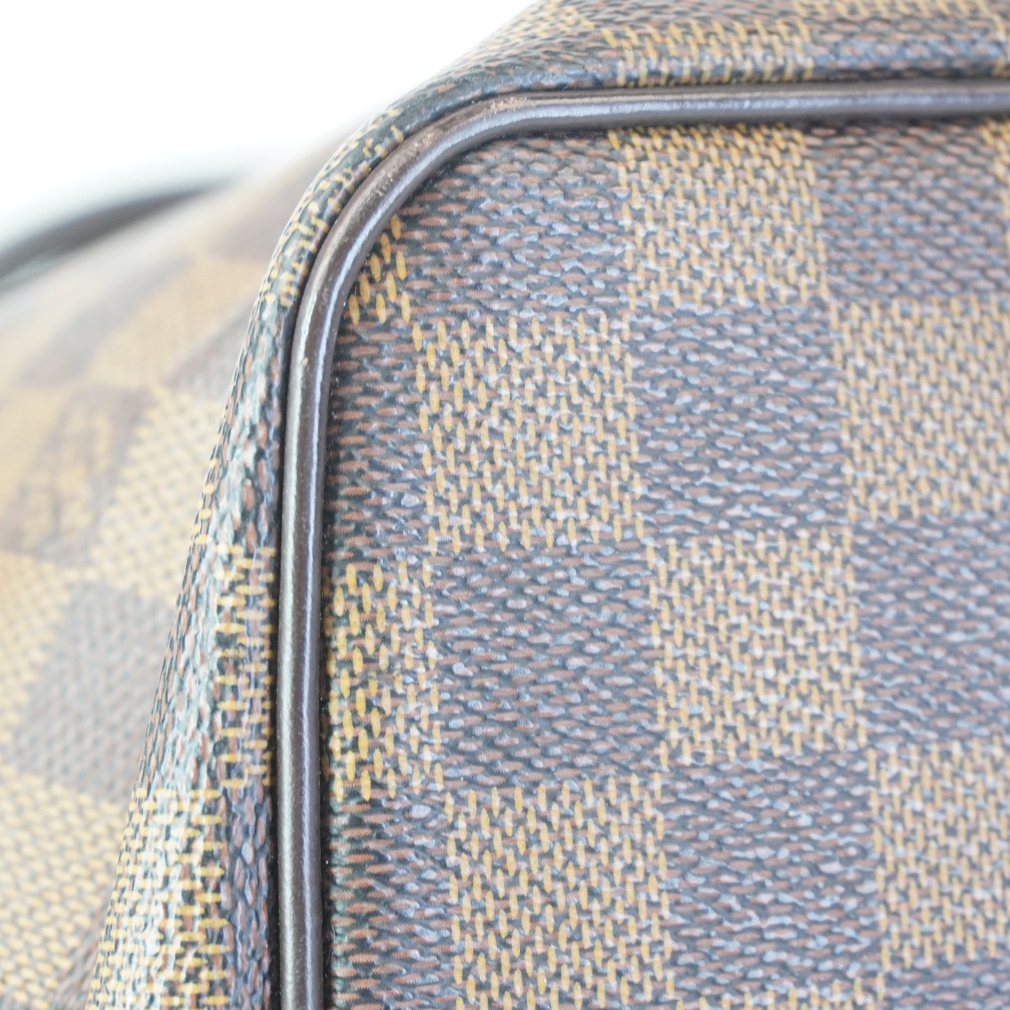 Louis Vuitton	Saleya Medium GHW