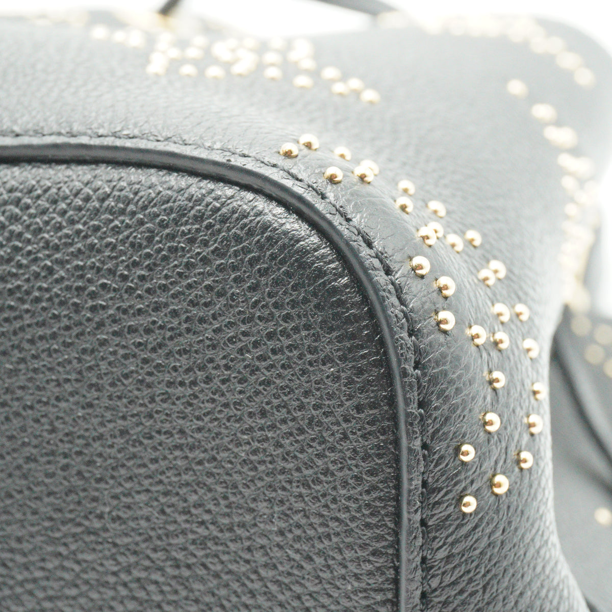 Louis Vuitton	NeoNeo BB Bucket Empriente Bag GHW