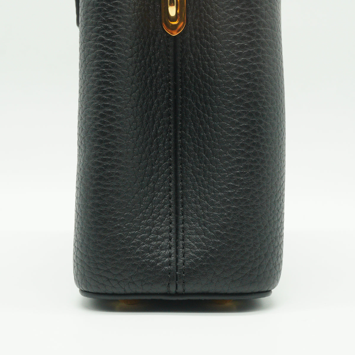Louis Vuitton	Capucine Mini full-grain Taurillon calf leather Black GHW
