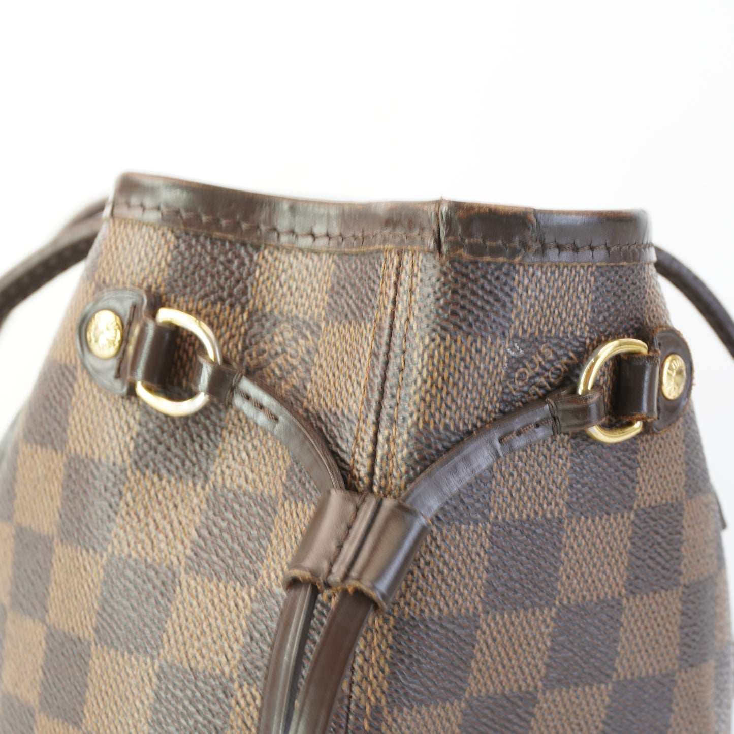 Louis Vuitton	Damier Ebene Neverfull PM