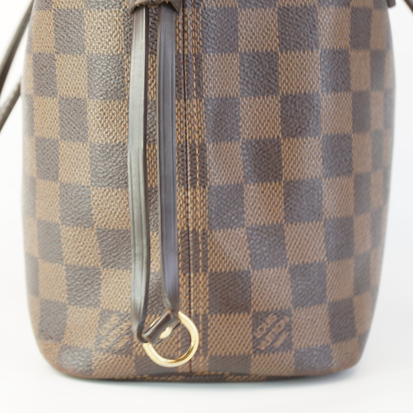 Louis Vuitton	Damier Ebene Neverfull PM