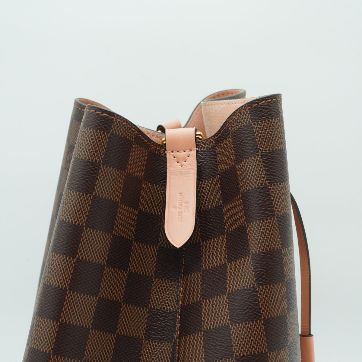 Louis Vuitton Neo Neo MM Bucket Bag GHW