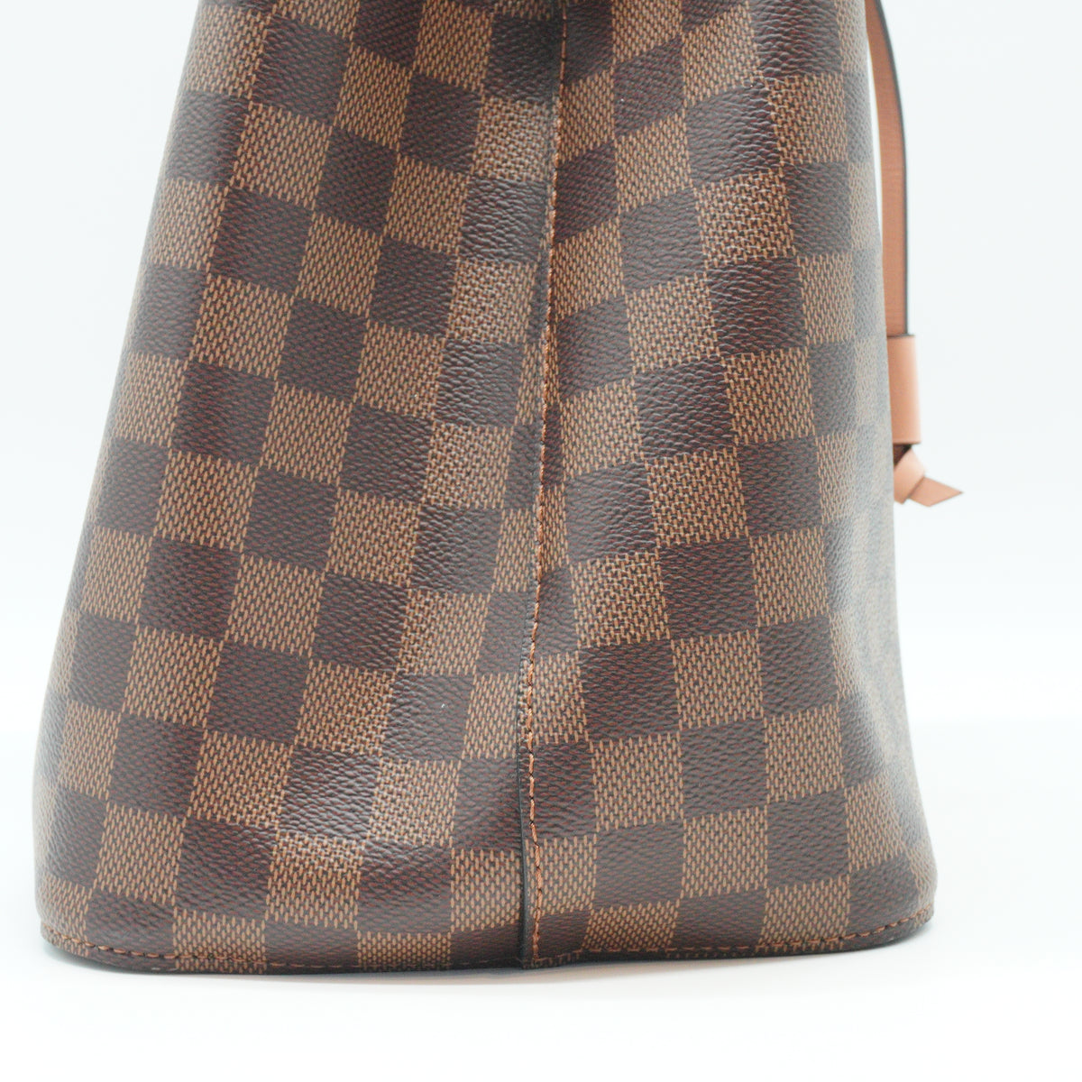 Louis Vuitton Neo Neo MM Bucket Bag GHW