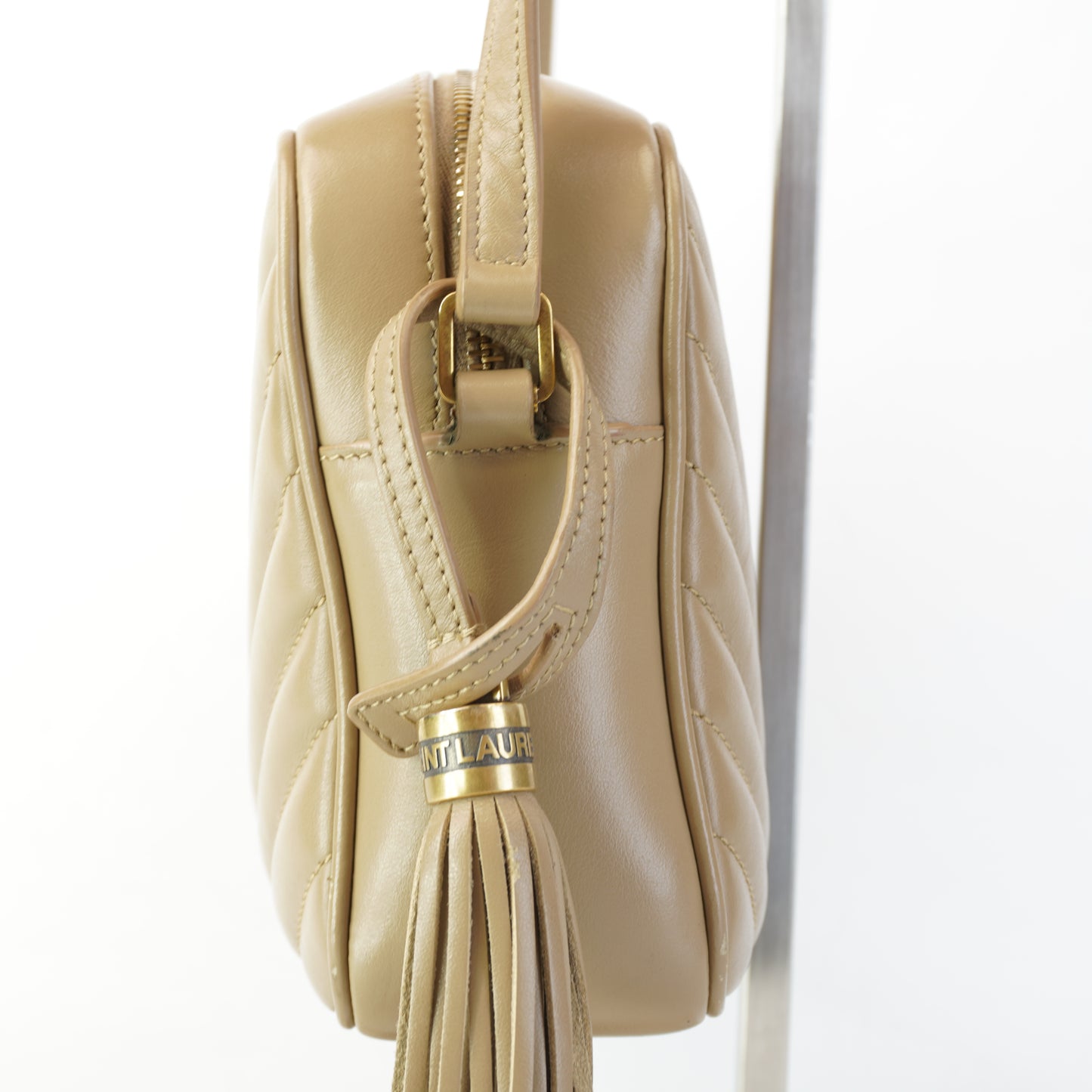 YSL	Lou Camera Bag Iconic Beige