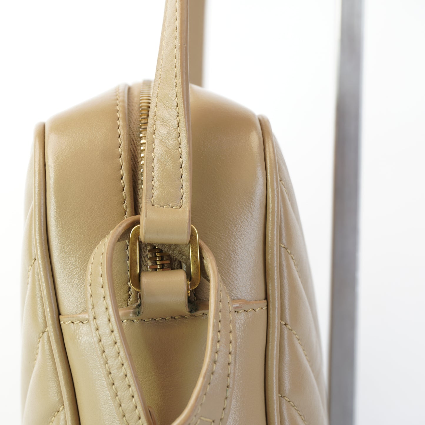 YSL	Lou Camera Bag Iconic Beige