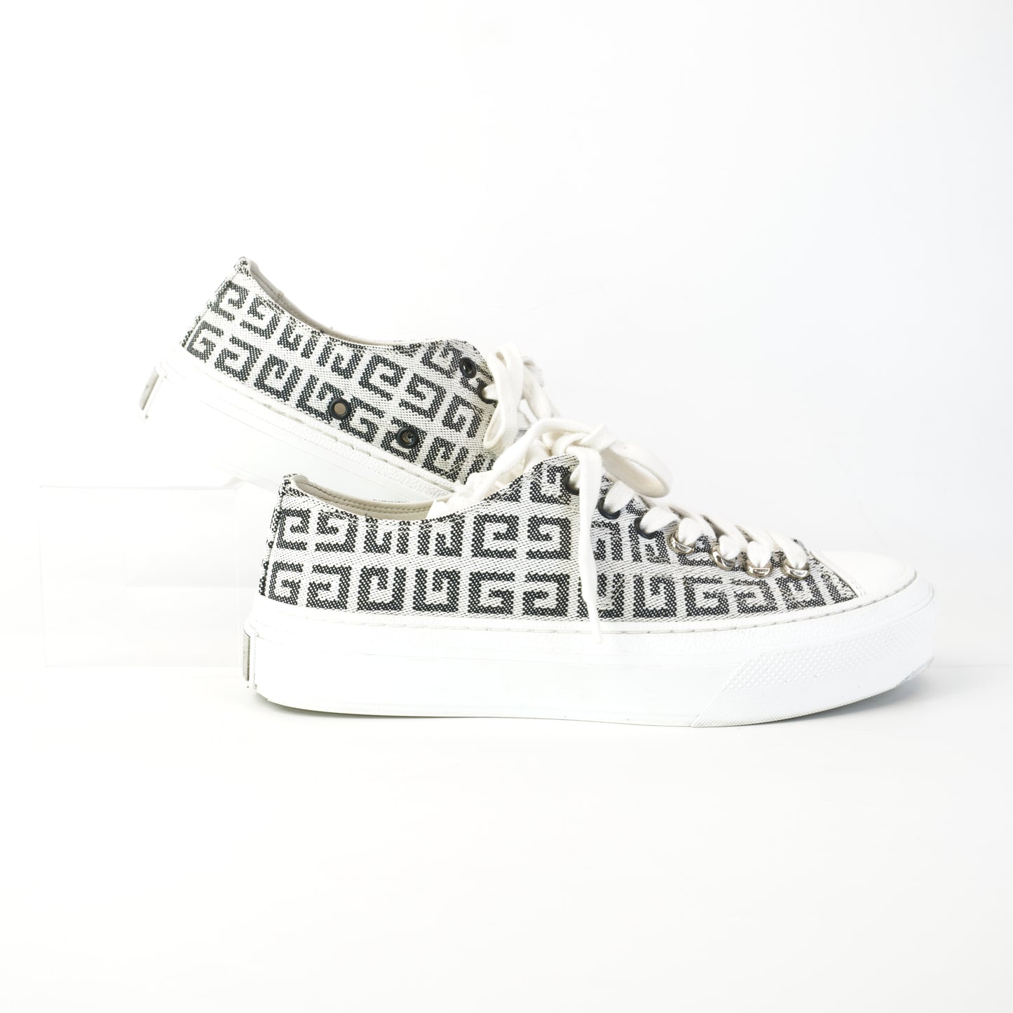 Givenchy City Sneakers in 4G Jacquard size.38