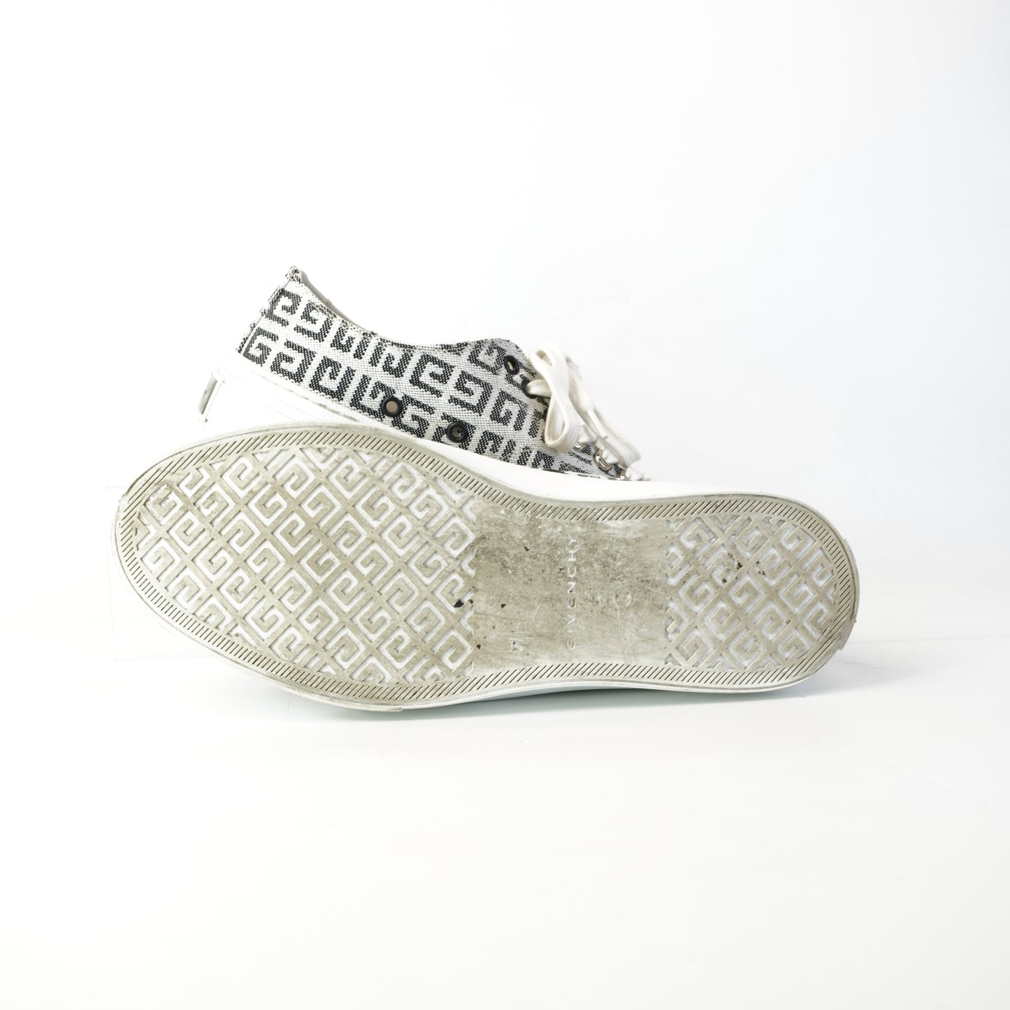 Givenchy City Sneakers in 4G Jacquard size.38