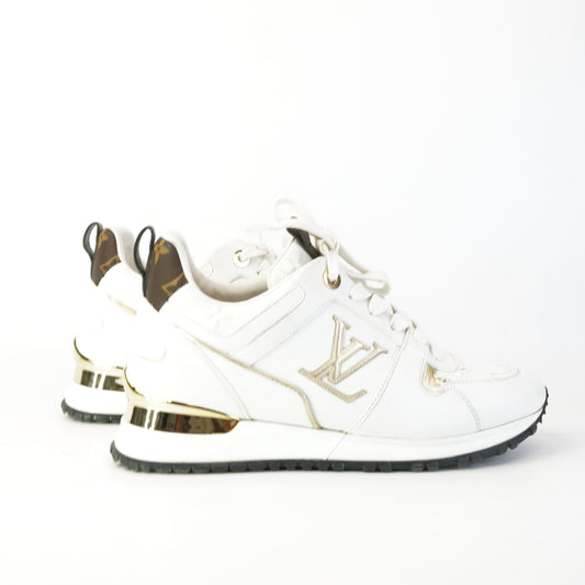Louis Vuitton	Runaway Sneakers White size 37