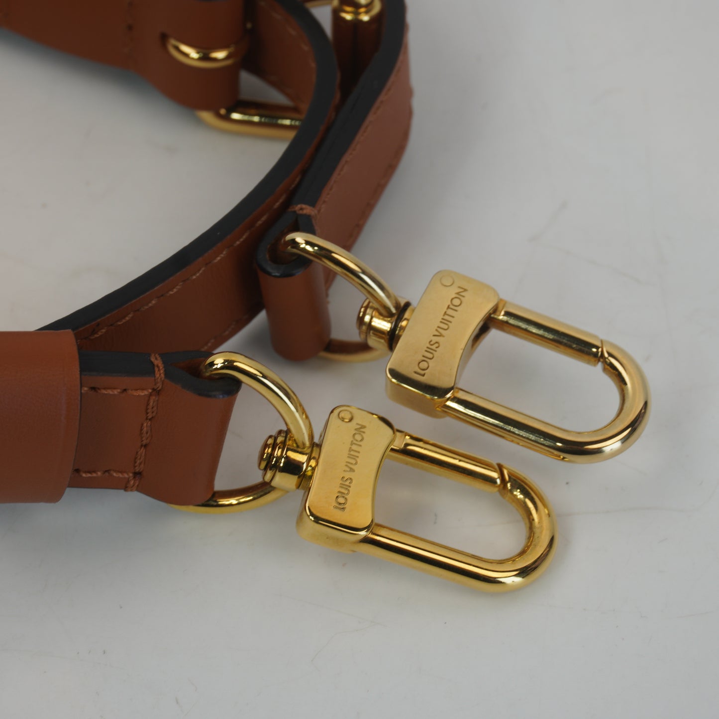 Louis Vuitton	Monogram Canvas Lock Me Tote GHW Medium
