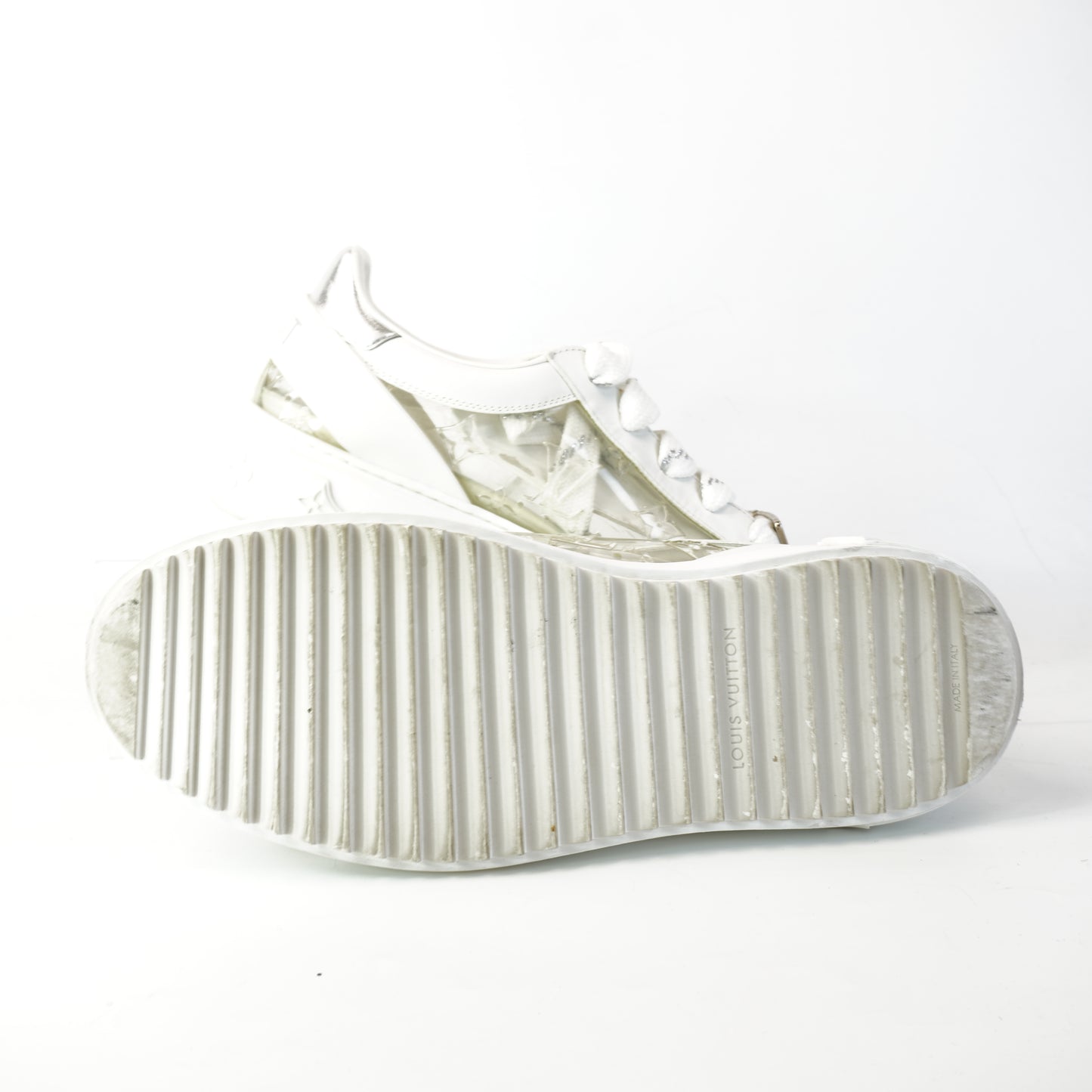 Louis Vuitton Time Out Sneakers Transparent size 38
