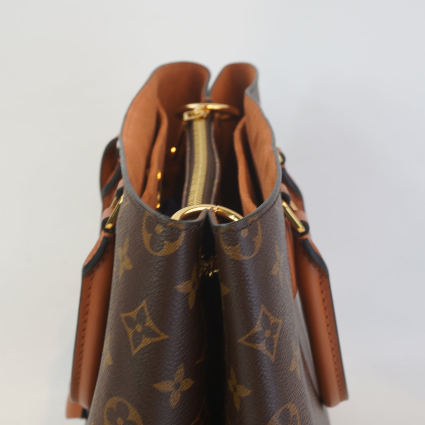 Louis Vuitton	Monogram Canvas Lock Me Tote GHW Medium