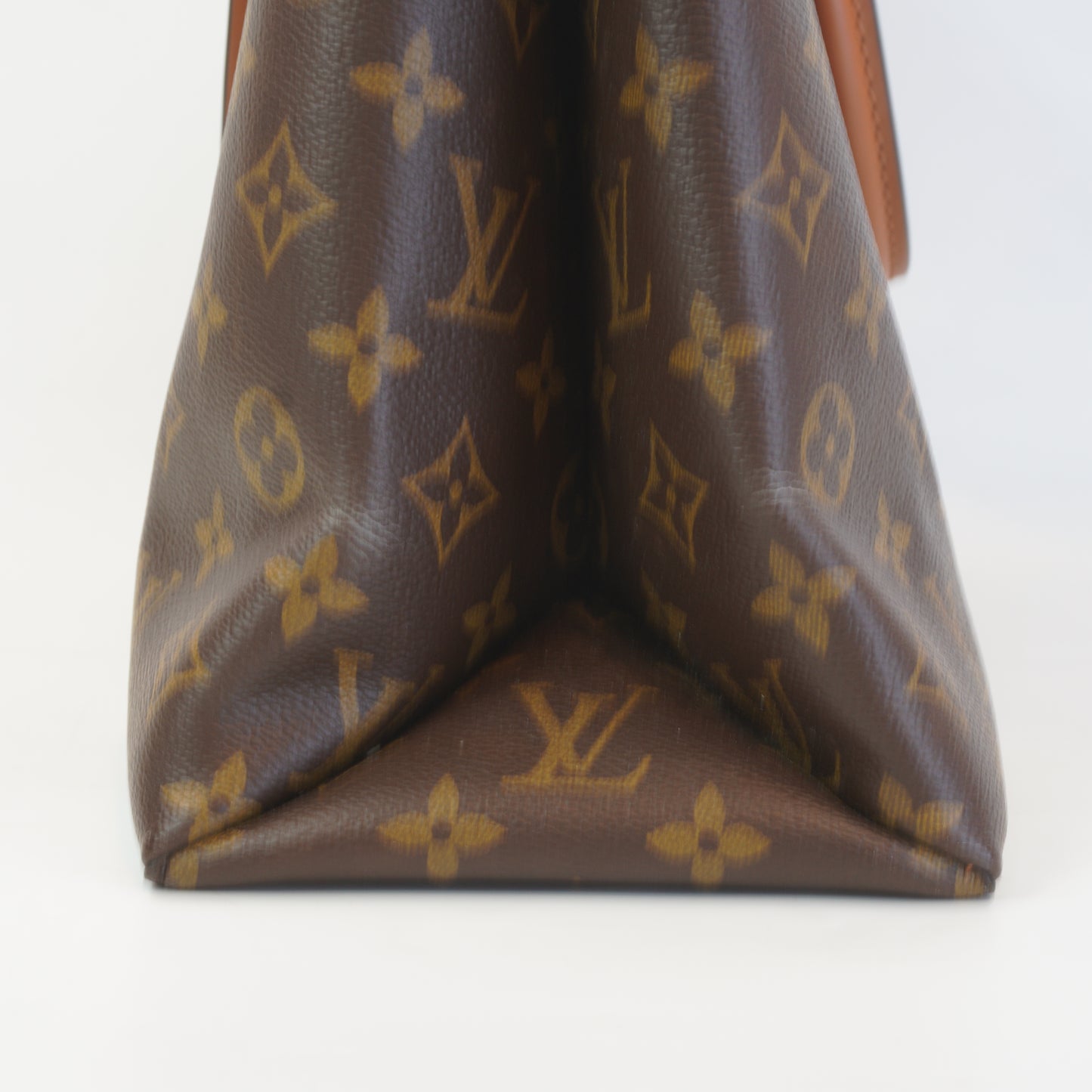 Louis Vuitton	Monogram Canvas Lock Me Tote GHW Medium