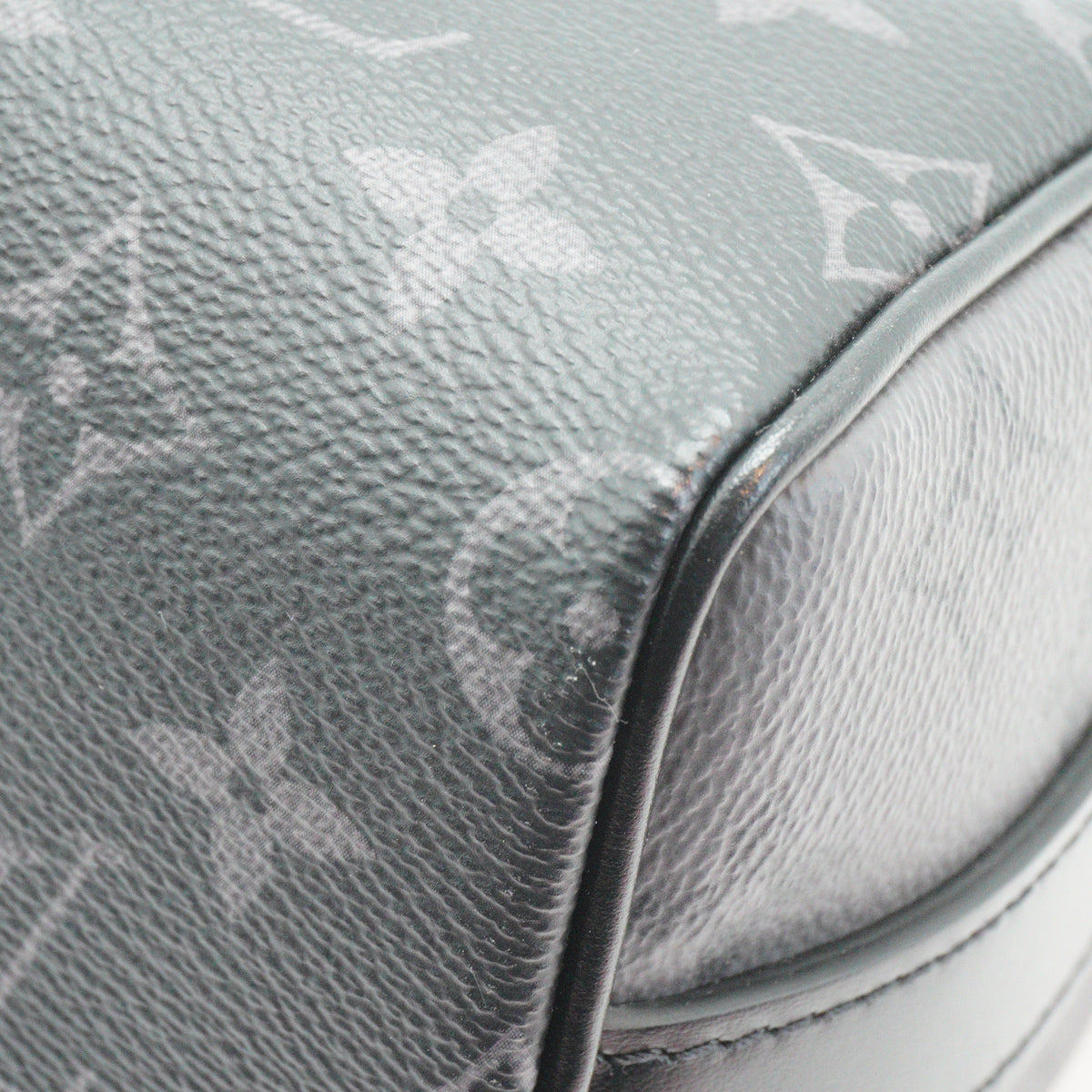 Louis VuittonSHW Keepall Bandouliere 25