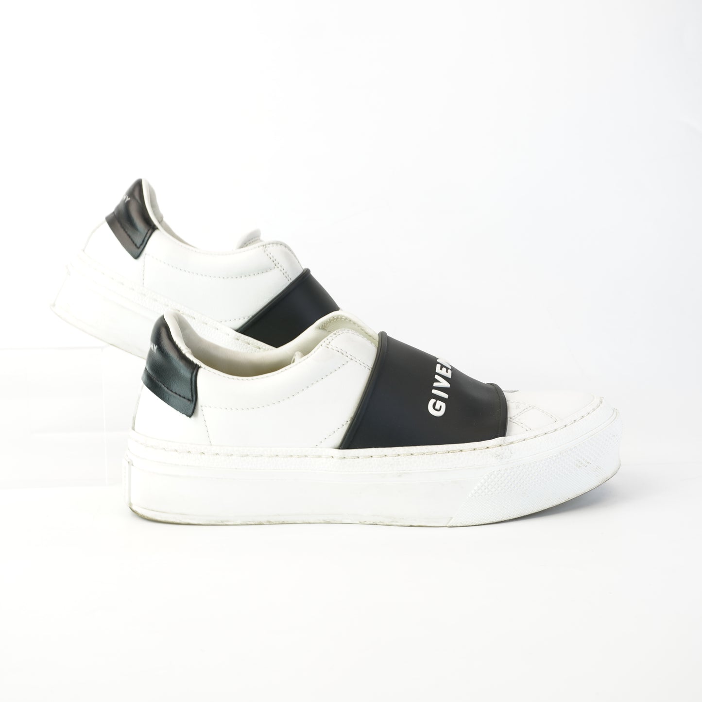 Givenchy City Sport Sneakers size 35