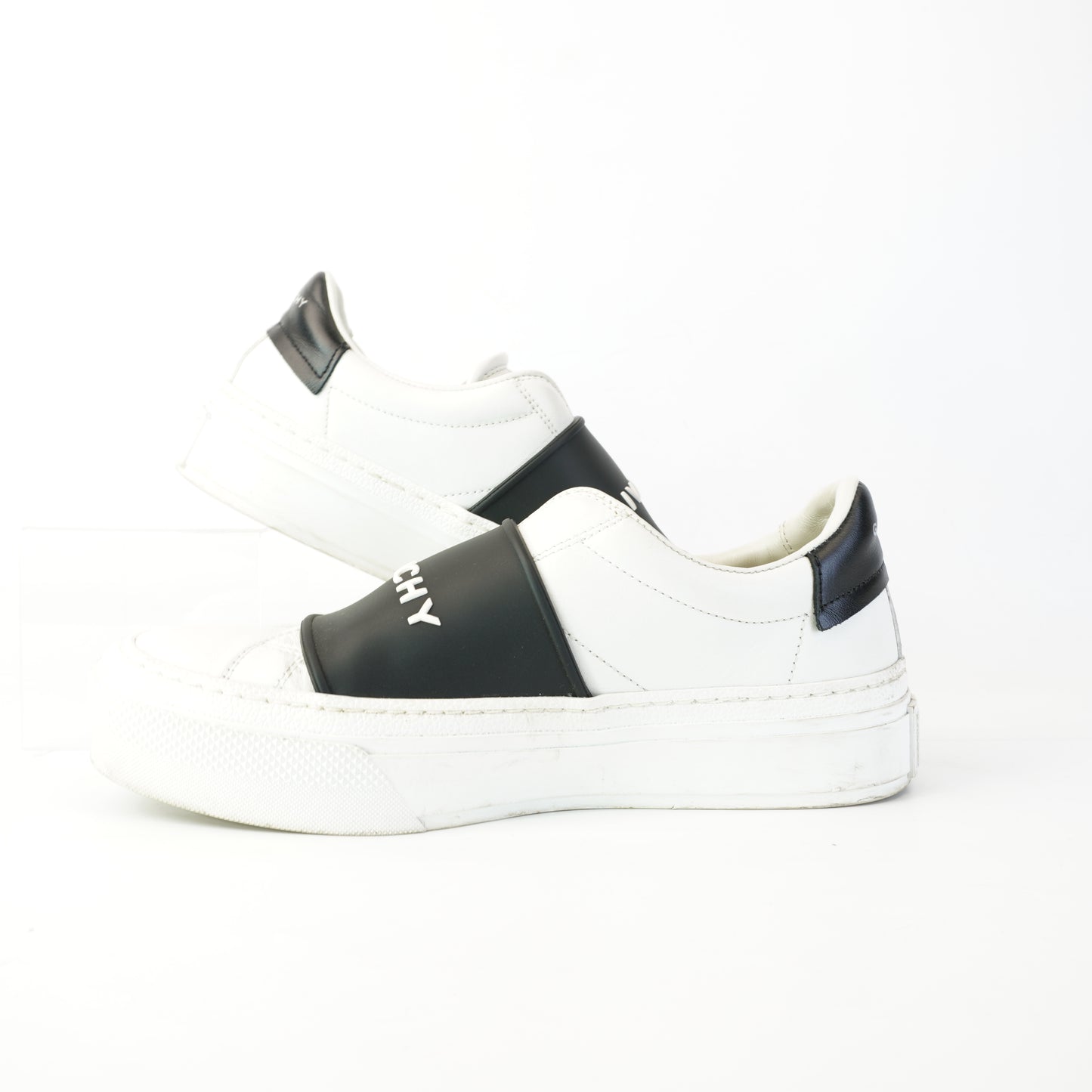 Givenchy City Sport Sneakers size 35